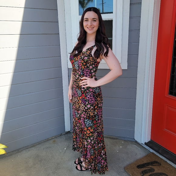 Meet your Posher, Abrielle - Picture 2 of 2